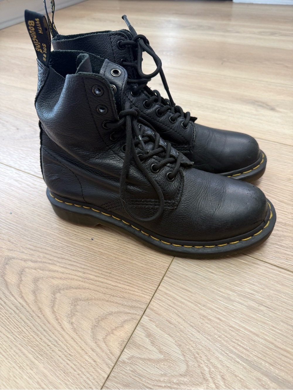 Dr. Martens 1460 Pascal Black combat lace up Boots Women's Size 7